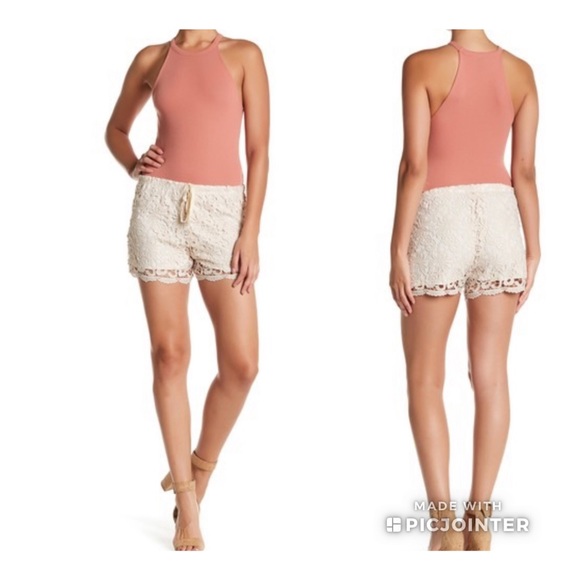 Crotchet Pull On Shorts - Picture 1 of 8